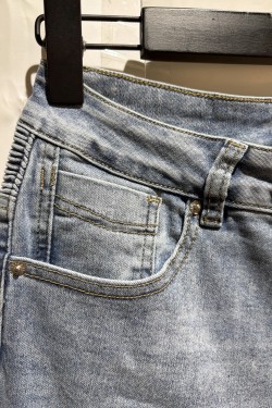 NKM712-JEAN