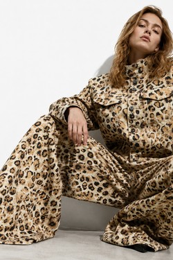 EC7999--LEOPARD
