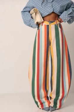 P13711-MULTICOULEUR