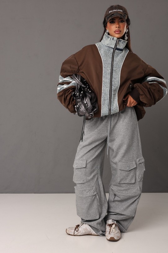 P16639-GRIS