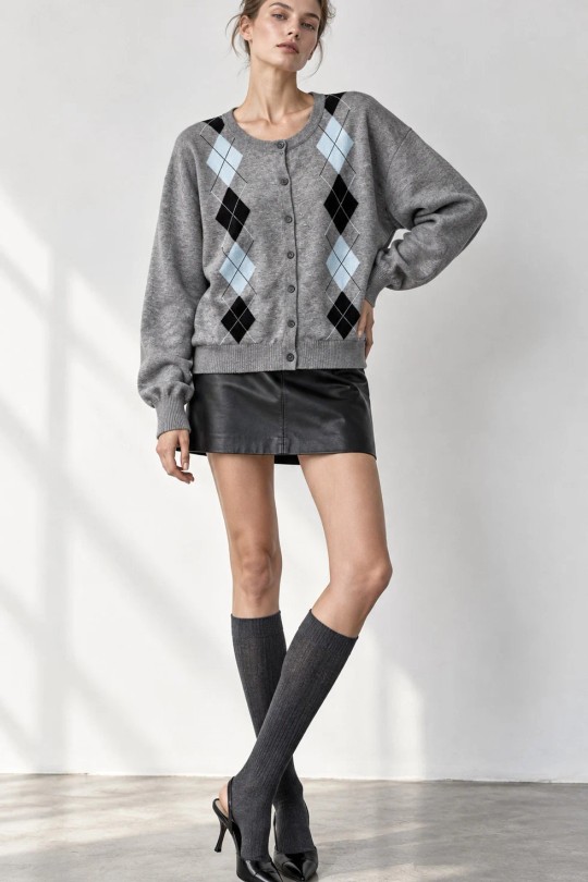 PL16870-GRIS