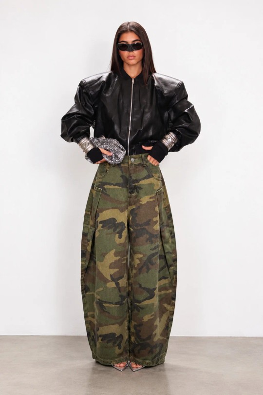 P16197-CAMOUFLAGE
