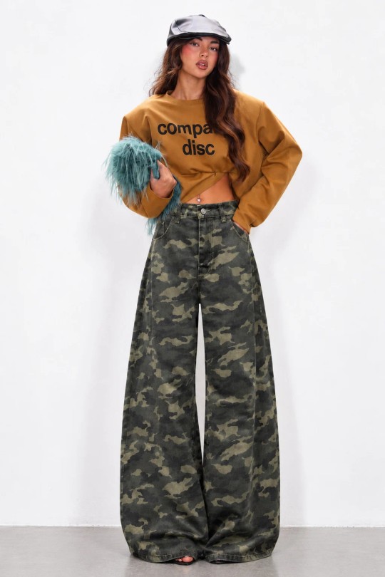 P16579-CAMOUFLAGE