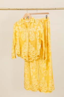 SU019-jaune-JAUNE