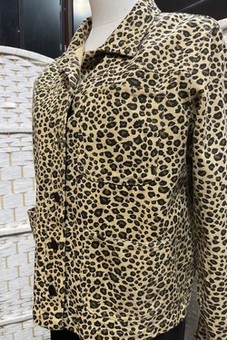 9587-1-LEOPARD