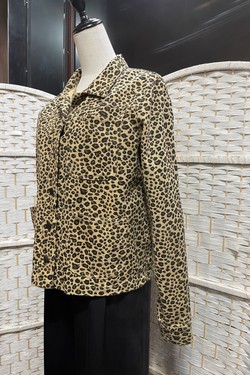 9587-1-LEOPARD