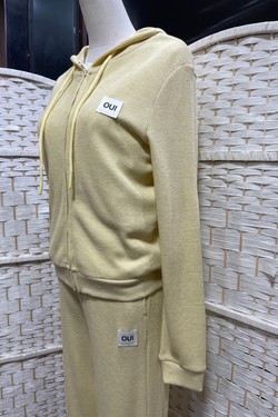 0858-JAUNE