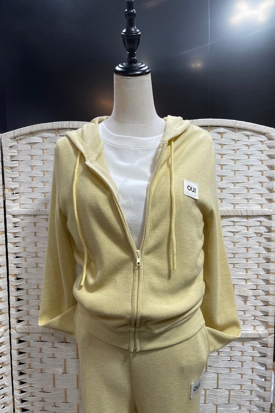 0858-JAUNE