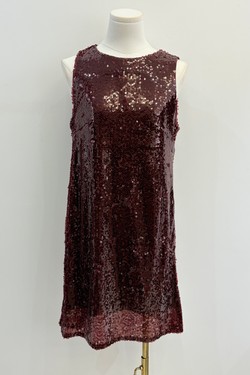 2562-MARRON