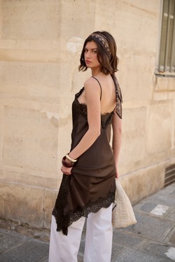9318-MARRON
