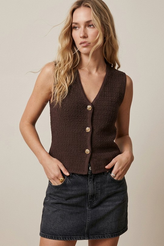 R979-MARRON