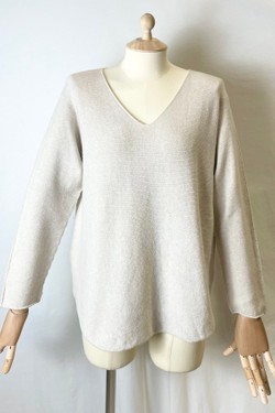 580 PETITE PULL-OVER V NECK-BEIGE