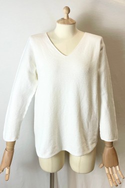 580 PETITE PULL-OVER V NECK-BEIGE