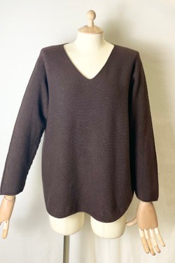 580 PETITE PULL-OVER V NECK-BEIGE