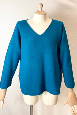 580 PETITE PULL-OVER V NECK-BEIGE