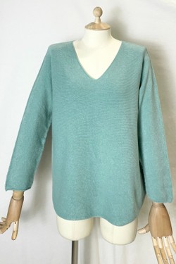 580 PETITE PULL-OVER V NECK-BEIGE