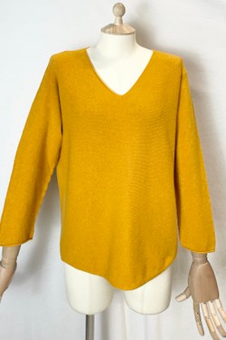 580 PETITE PULL-OVER V NECK-BEIGE