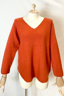 580 PETITE PULL-OVER V NECK-BEIGE