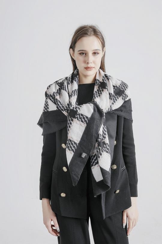 S22141-NOIR