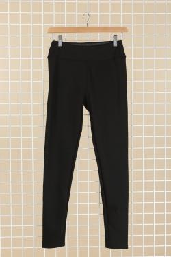 905-NOIR