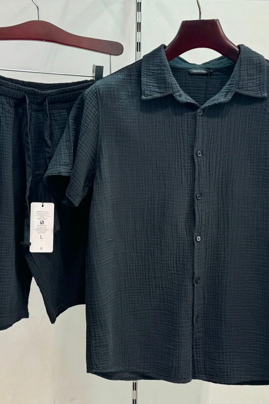 8016926-NOIR