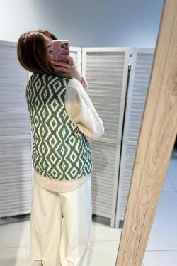GIA044-VERT