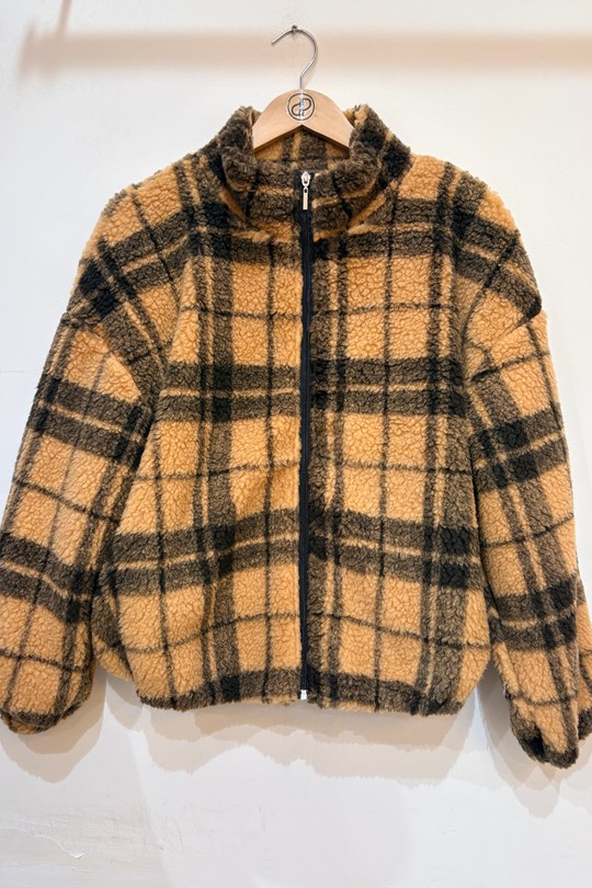 PV2664-CAMEL