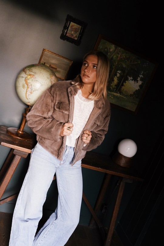 Z009-TAUPE