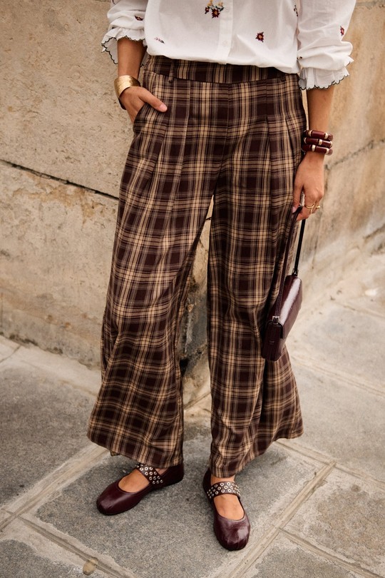 Q3367-MARRON