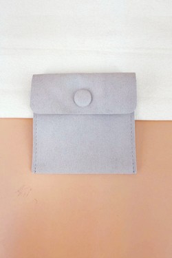 PO01-GRIS