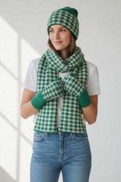 SET TROIS PIECES A MOTIF-VIOLET