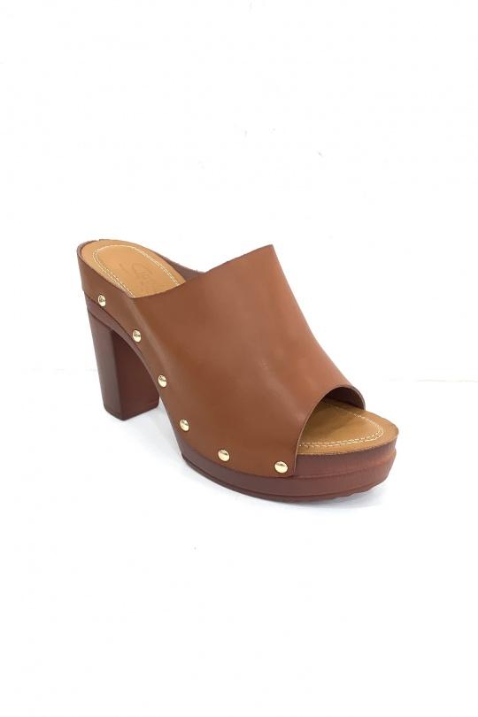 W-001-CAMEL
