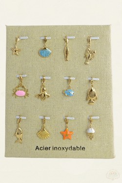 703-11Lot 12 pendentifs marins en acier inoxydable doré avec présentoir-MULTICOULEUR