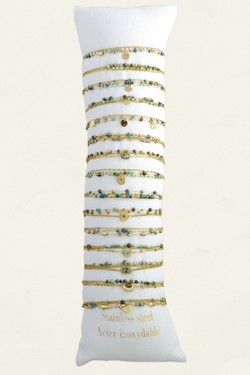 3619-3 Lot de 15 bracelets 3 rangs en acier inoxydable doré avec pierres naturelles, perles et autres matériaux-VERT