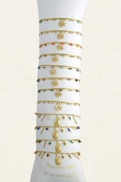 3637-11 Lot de 12 bracelets dorés en acier inoxydable avec pierres et autres matériaux-MULTICOULEUR
