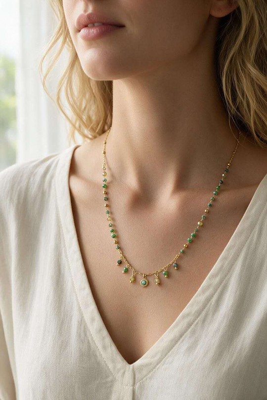 A0883N-3-6 Collier doré en acier inoxydable avec pierres et perles en pâte de verre-VERT