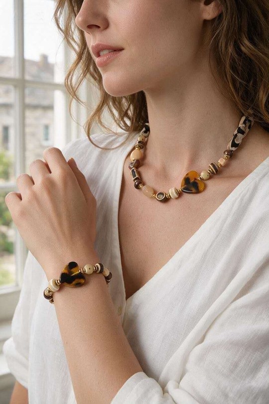 AD0804B-N Parure collier et bracelet en acier inoxydable doré avec résine et céramique-MARRON