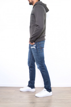 SW026-KAKI