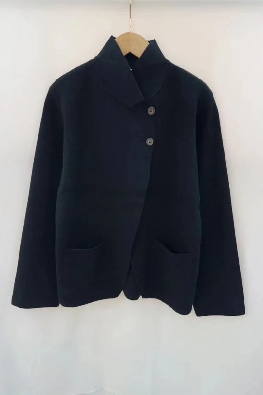 YP2067-NOIR