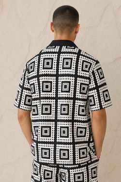 F-8214-NOIR
