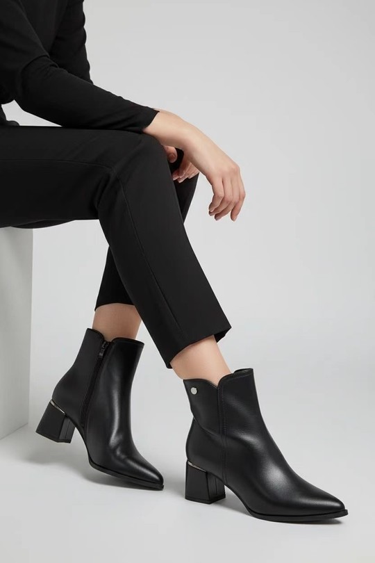 T7593-NOIR