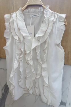 Q028-BLANC