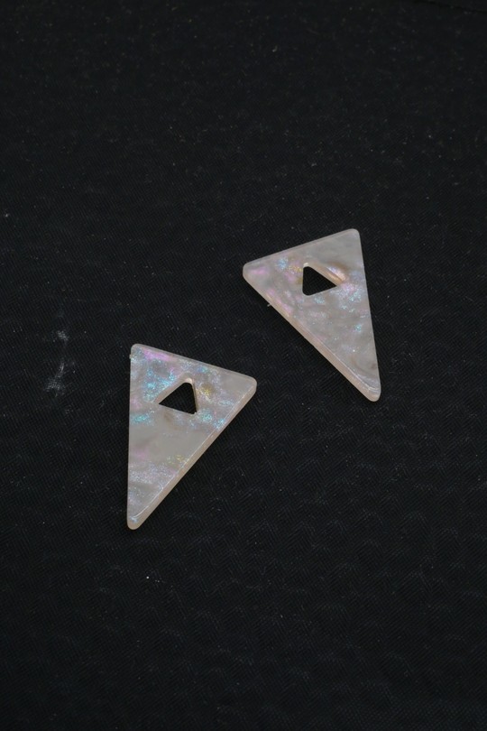 TRIANGLE 15X23MM-IVOIRE