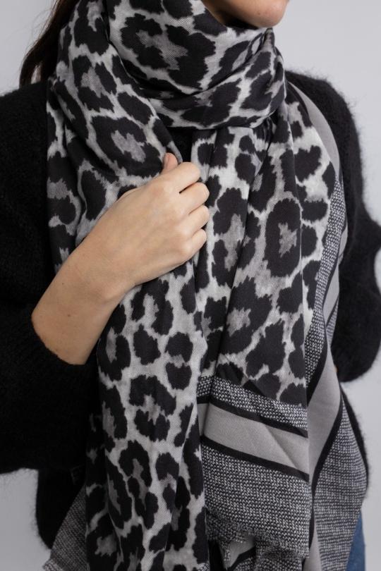 214151-GRIS