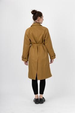 8758-KAKI