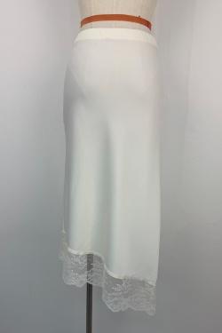 07-3674-BLANC
