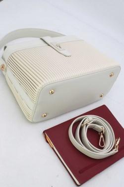 24B-5905-BLANC