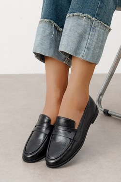 Y-117-NOIR