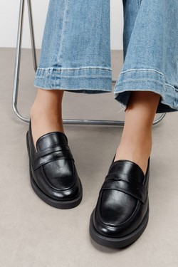 Y-124-NOIR