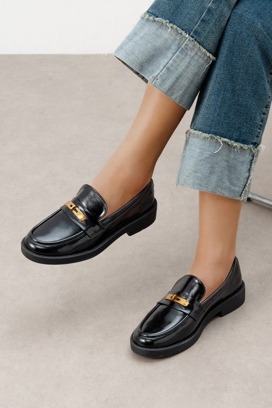 Y-121-NOIR